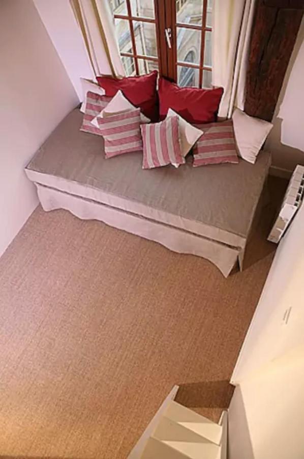 パリCharming Cosy Triplex In Trendy Maraisアパートメント エクステリア 写真
